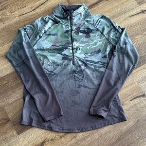 Under Armour Camouflage Half-Zip heat gear shirt, size LG/G